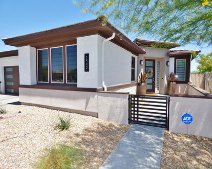 1542 W Silver Creek Lane, Queen Creek