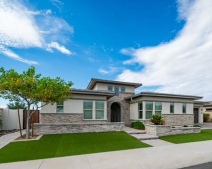 2000 E La Costa Court, Gilbert
