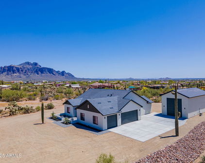 979 E Saddle Butte Street, Apache Junction