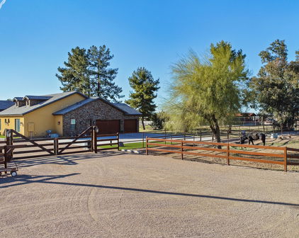 42802 N Friend Avenue, Queen Creek