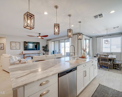 40698 W Hall Drive, Maricopa