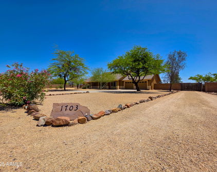 1703 E Maddock Road, Phoenix