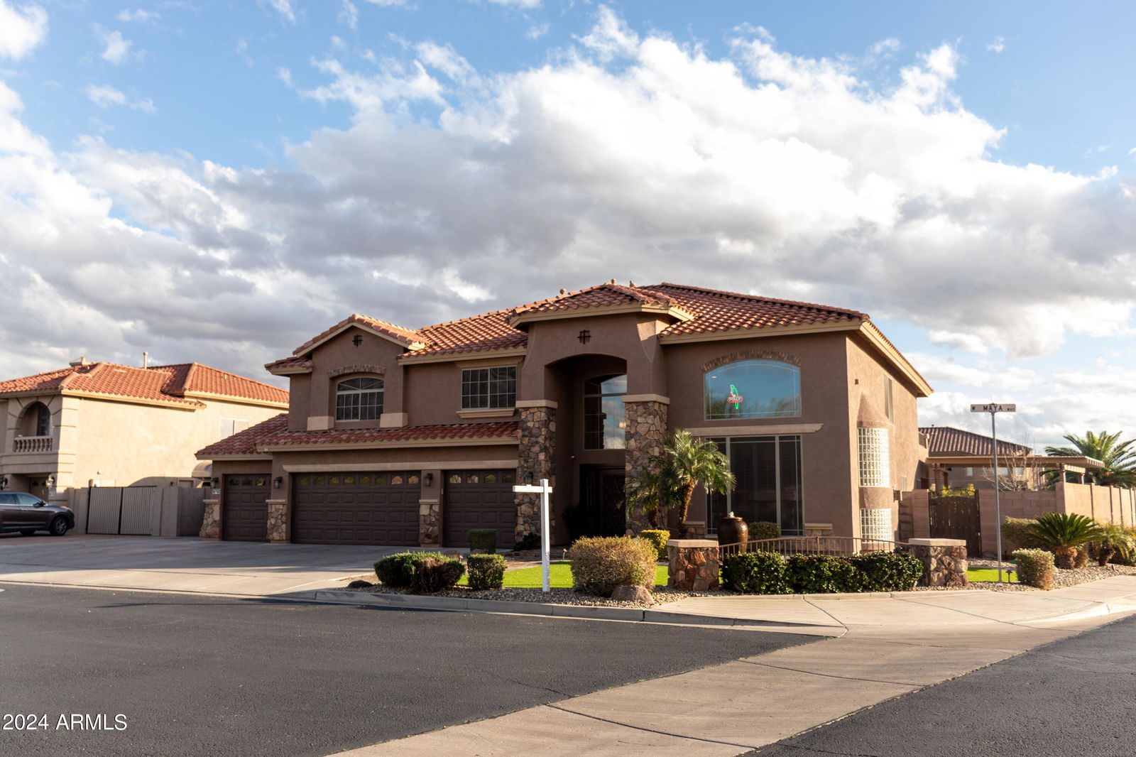 Peoria Paradise: Basketball | Heated Pool | Games - Houses for Rent in  Peoria, Arizona, United States - Airbnb, image size:1600x1066