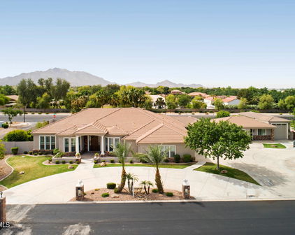 2651 E Calle De Flores --, Gilbert