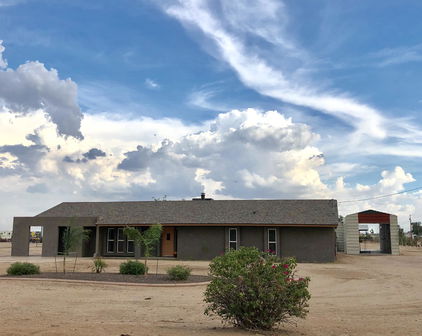14131 W Olive Avenue, Waddell