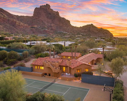 5567 E Mcdonald Drive, Paradise Valley