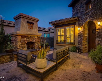 789 E Sunburst Lane, Tempe