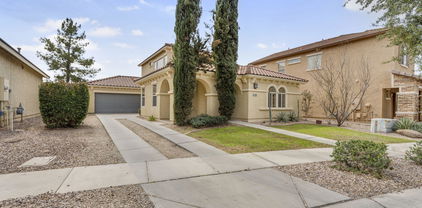 863 E Waterview Place, Chandler