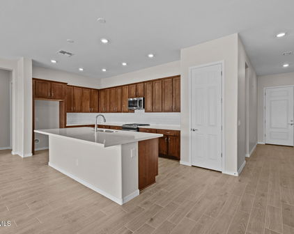 12311 W Parkway Lane, Avondale