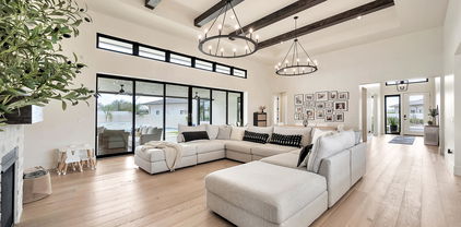 3964 E Penedes Drive, Gilbert