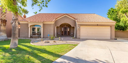 3910 E Hiddenview Drive, Phoenix