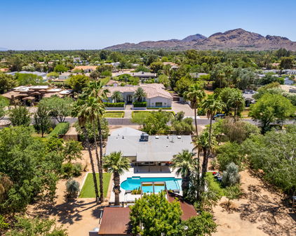 6302 E Turquoise Avenue, Paradise Valley