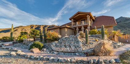 2851 W Cheyenne Drive, Laveen