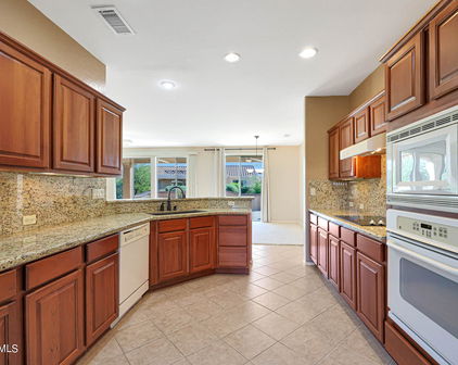 16563 W Isleta Court, Surprise