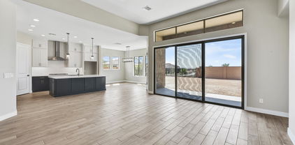 19003 W Lawrence Road, Waddell