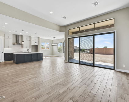 19003 W Lawrence Road, Waddell