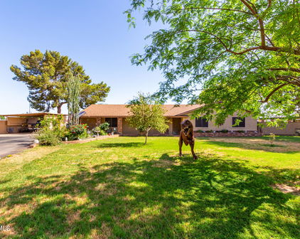 3545 W Yorkshire Drive, Glendale