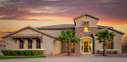 14367 W Becker Lane, Surprise