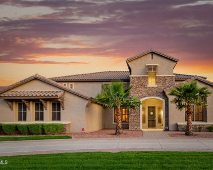 14367 W Becker Lane, Surprise