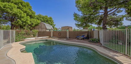 7031 N Perryville Road, Waddell