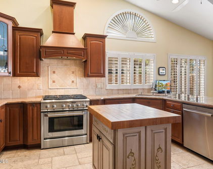 8960 W Kerry Lane, Peoria