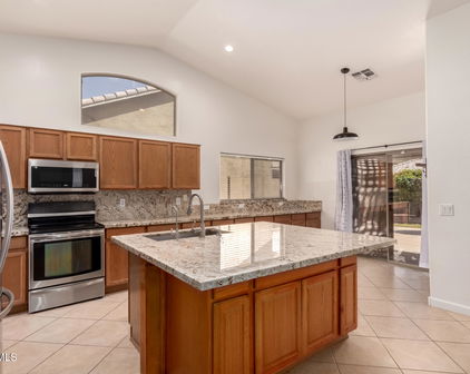 15075 W Taylor Street, Goodyear