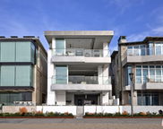 108 THE STRAND, Manhattan Beach image