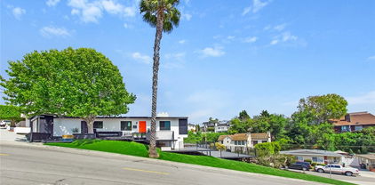 300 Holmwood Drive, Newport Beach