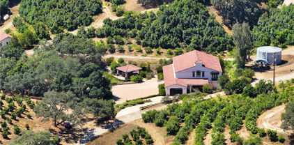 38149 De Luz Rd, Fallbrook