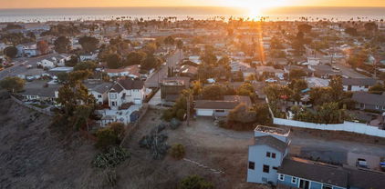 Clementine St, Oceanside