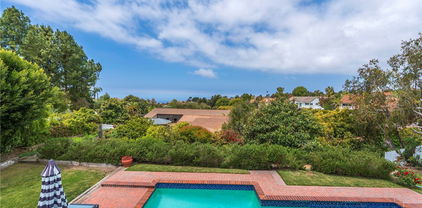 23 Country Meadow Road, Rolling Hills Estates