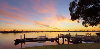 20 Harbor Island, Newport Beach