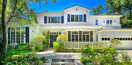 3815 Valley Meadow Road, Encino