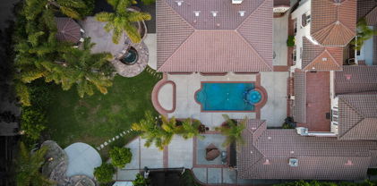 10655 Camarillo Street, Toluca Lake