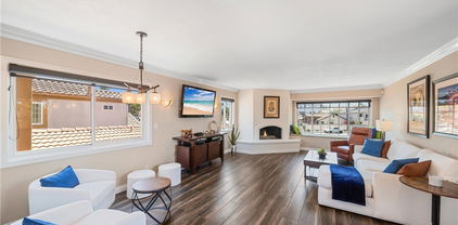 708 Main Street, Huntington Beach