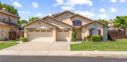 42125 Thoroughbred Lane, Murrieta