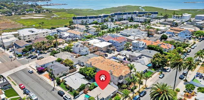 4095 Honeycutt St., Pacific Beach/Mission Beach