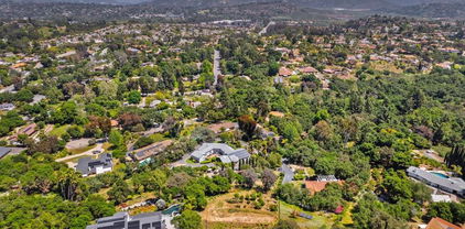 Quiet Hills Farm Road, Escondido