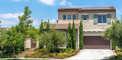 17 Lowland, Irvine