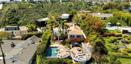 1100 Stradella Road, Los Angeles