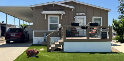 28876 Calle De La Paz, Murrieta