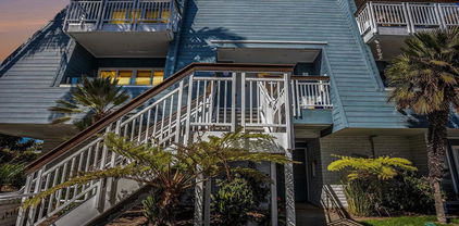 64 Montego Ct., Coronado