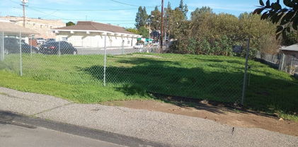S Pico Avenue, Fallbrook
