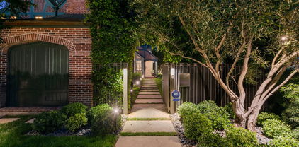 560 S Bronson Avenue, Los Angeles