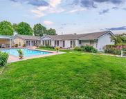 9 Middleridge Lane N, Rolling Hills image