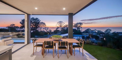 722 Amphitheatre Dr, Del Mar