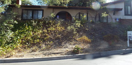 4444 Rochelle Place, Encino