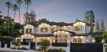 5414 Genesta Avenue, Encino