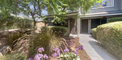5661 Lake Park Way Unit 4, La Mesa