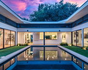 15941 Skytop Road, Encino image